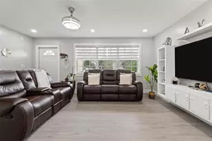 1366 Osprey Ct, Homestead, FL 33035 - Photo 4