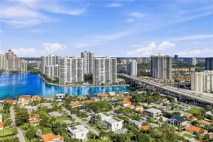 301 190th St, Sunny Isles Beach, FL 33160 - Photo 38