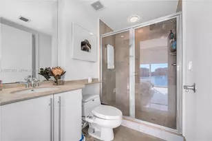 1000 S Pointe Dr, Miami Beach, FL 33139 - Photo 36