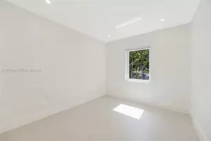8318 NE 3rd Ct, Miami, FL 33138 - Photo 44