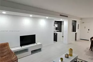 500 Bayview Dr, Sunny Isles Beach, FL 33160 - Photo 4