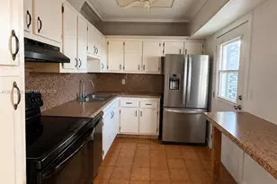 20500 W Country Club Dr, Aventura, FL 33180 - Photo 2