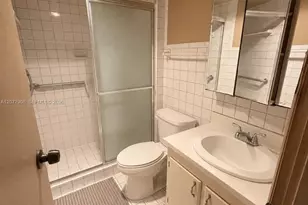 20500 W Country Club Dr, Aventura, FL 33180 - Photo 10