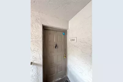 3280 Coral Lake Ln #3280, Coral Springs, FL 33065 - Photo 2