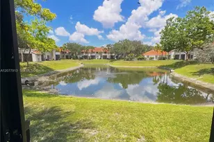 3252 Coral Lake Ln, Coral Springs, FL 33065 - Photo 20