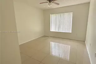 3252 Coral Lake Ln, Coral Springs, FL 33065 - Photo 6