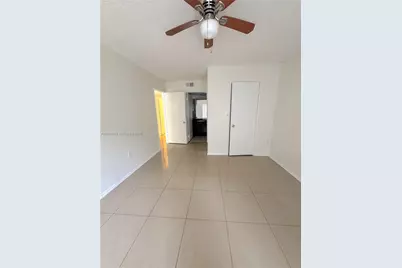 3252 Coral Lake Ln #3252, Coral Springs, FL 33065 - Photo 8
