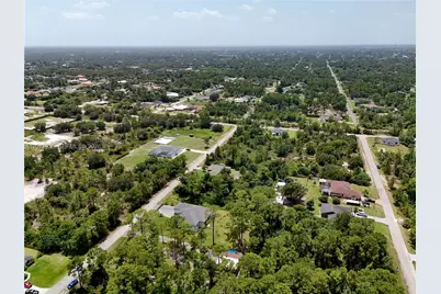 811 Edison Ave, Lehigh Acres, FL 33972 - Photo 22