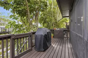 2485 NE 214th St, Miami, FL 33180 - Photo 34