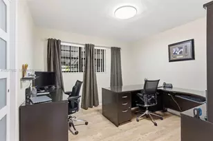 2485 NE 214th St, Miami, FL 33180 - Photo 24