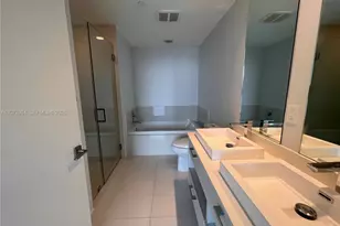 45 SW 9th St, Miami, FL 33130 - Photo 34