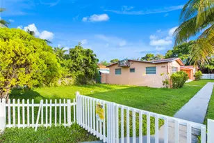 2209 Washington St, Hollywood, FL 33020 - Photo 1