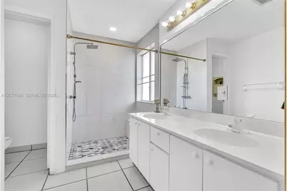 13949 N Forest Oak Cir, Davie, FL 33325 - Photo 16