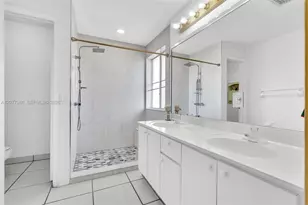 13949 N Forest Oak Cir, Davie, FL 33325 - Photo 16