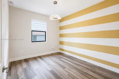 403 NE 208th Ter, Miami, FL 33179 - Photo 18