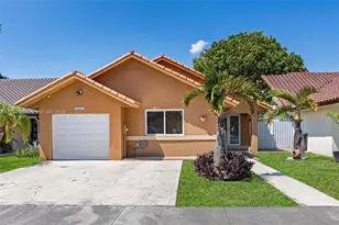 14217 SW 102nd St, Miami, FL 33186 - Photo 2