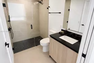 225 N Miami Ave, Miami, FL 33128 - Photo 12