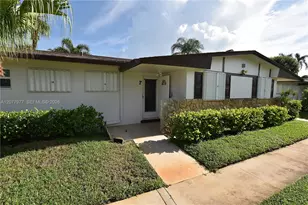 2971 Crosley Dr W, West Palm Beach, FL 33415 - Photo 2