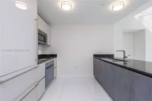 1010 Brickell Ave, Miami, FL 33131 - Photo 2