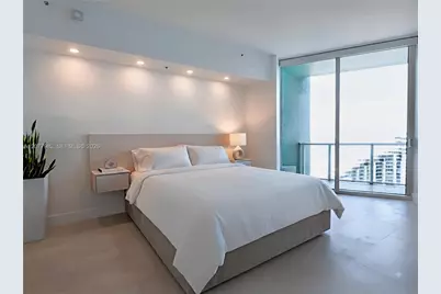 1900 N Bayshore Dr #5004, Miami, FL 33132 - Photo 12