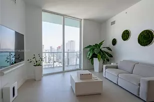 1900 N Bayshore Dr, Miami, FL 33132 - Photo 2