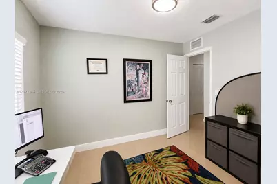 525 NW 23rd Ave, Miami, FL 33125 - Photo 20