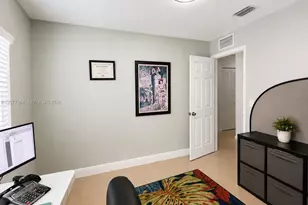 525 NW 23rd Ave, Miami, FL 33125 - Photo 22