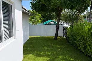 525 NW 23rd Ave, Miami, FL 33125 - Photo 36