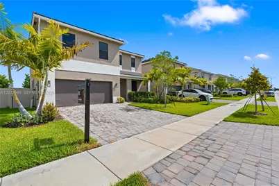 1325 NE 2nd Ct, Homestead, FL 33033 - Photo 2