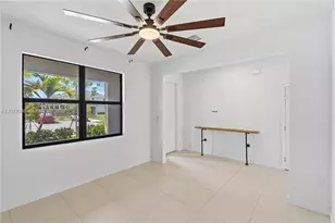 1325 NE 2nd Ct, Homestead, FL 33033 - Photo 8