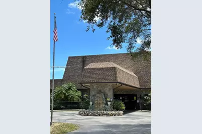 351 Cambridge Rd #308, Hollywood, FL 33024 - Photo 4