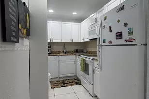 17530 NW 68th Ave, Hialeah, FL 33015 - Photo 2