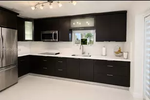 640 E 42nd St, Hialeah, FL 33013 - Photo 2
