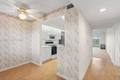 13705 SW 12th St #409B, Pembroke Pines, FL 33027 - Photo 10