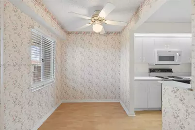 13705 SW 12th St #409B, Pembroke Pines, FL 33027 - Photo 4