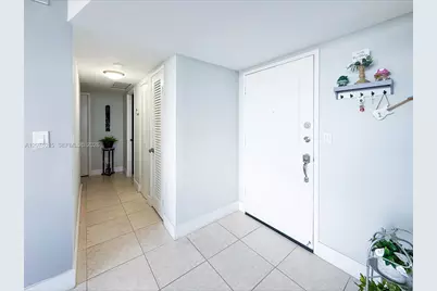 1301 NE Miami Gardens Dr #1406W, Miami, FL 33179 - Photo 4