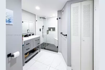 1301 NE Miami Gardens Dr #1406W, Miami, FL 33179 - Photo 16