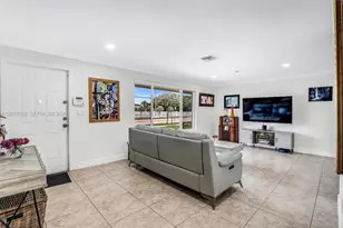 3551 SW 97th Ave, Miami, FL 33165 - Photo 4
