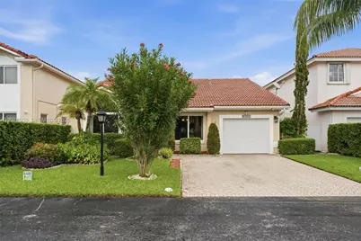 10887 SW 152nd Pl, Miami, FL 33196 - Photo 1