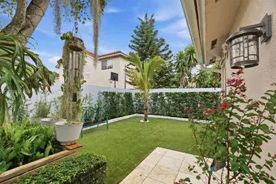 10887 SW 152nd Pl, Miami, FL 33196 - Photo 36