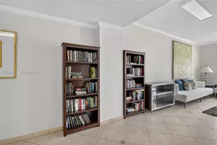 200 Golden Isles Dr, Hallandale Beach, FL 33009 - Photo 38