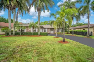 2426 NW 118th Terrace, Coral Springs, FL 33065 - Photo 2