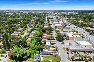 390 NE 166th St, North Miami, FL 33162 - Photo 26