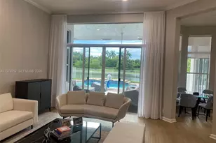 1360 Victoria Isle Dr, Weston, FL 33327 - Photo 10