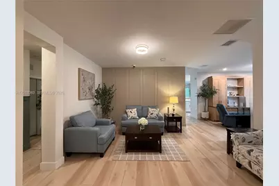 167 SE 24th Ave, Homestead, FL 33033 - Photo 2