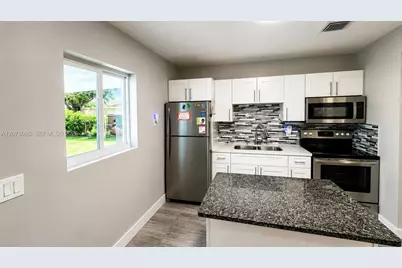 4017 SW 20th St, West Park, FL 33023 - Photo 4
