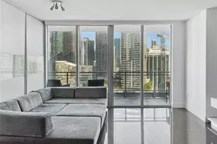 92 SW 3rd St, Miami, FL 33130 - Photo 2