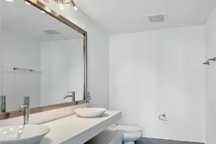 92 SW 3rd St, Miami, FL 33130 - Photo 10