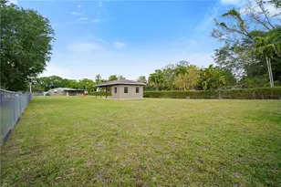 14031 NW 5th Ave, Miami, FL 33168 - Photo 8