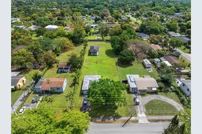 14031 NW 5th Ave, Miami, FL 33168 - Photo 18